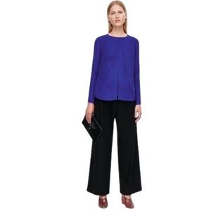 🆕 COS Long Sleeve Top w Layered Front Panels & Zip Back.